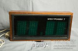 Elektronika 7 Soviet Vintage Digital Nixie Tube Wall Clock Wooden USSR 1986