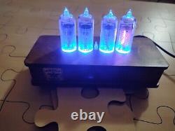 Horloge Firefly Nixie à tubes IN-14 avec éclairage LED bleu - Rénovée avec de nouveaux tubes