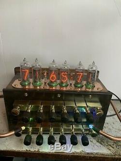 Nixie Horloge In-14 Tube. Steampunk. Magnifiquement Réorientés Résistance Vintage Box