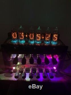 Nixie Horloge In-14 Tube. Steampunk. Magnifiquement Réorientés Résistance Vintage Box